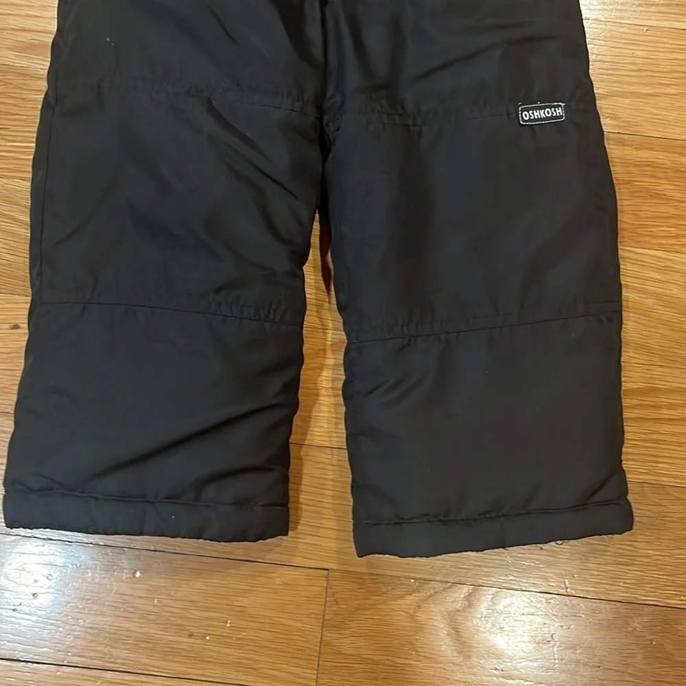 OshKosh B’Gosh boys black bib snow pants size 2T.